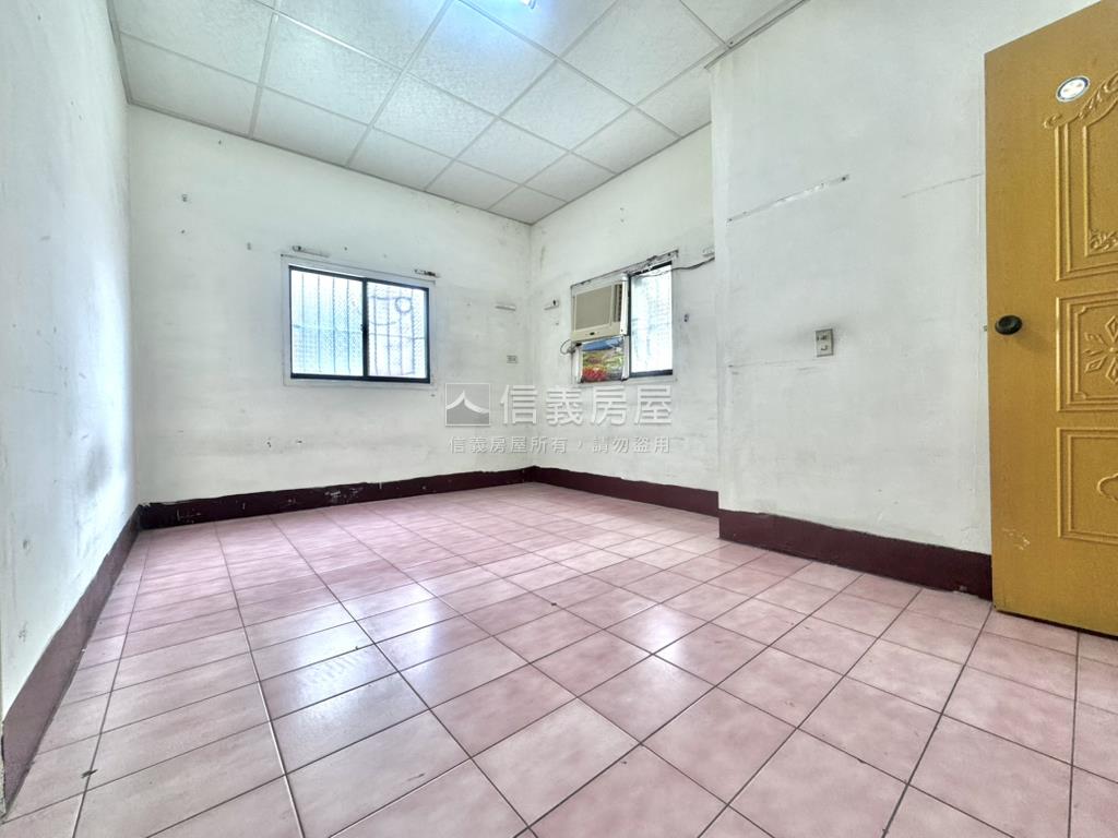 新仁七街稀有角間透天房屋室內格局與周邊環境