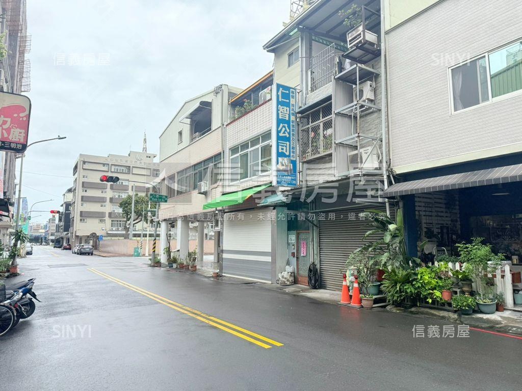 錦田路近捷運三角窗透店房屋室內格局與周邊環境