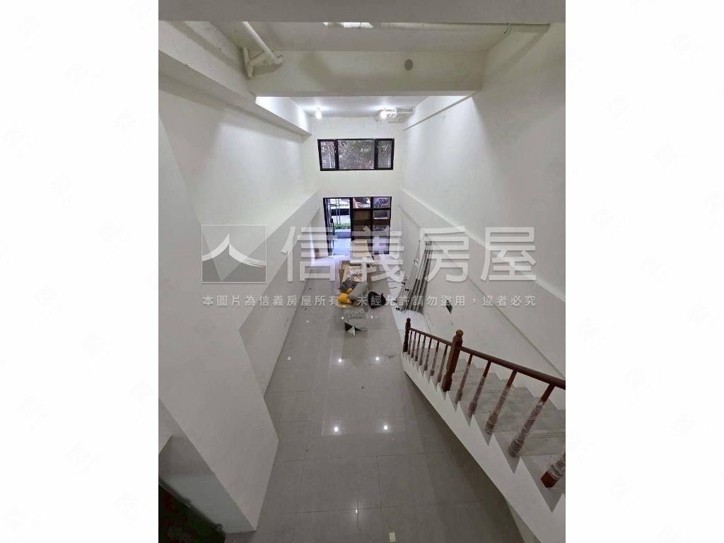 昕世代邊間店面Ｓ１房屋室內格局與周邊環境