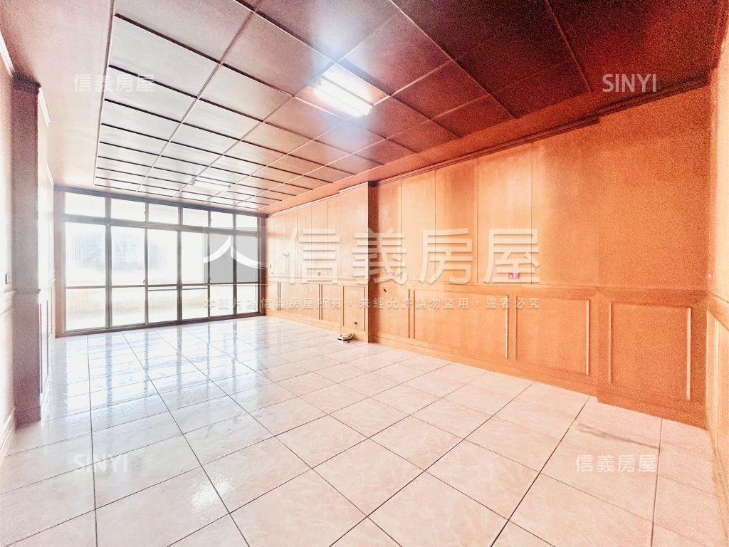 近公益路雙面臨路透天房屋室內格局與周邊環境