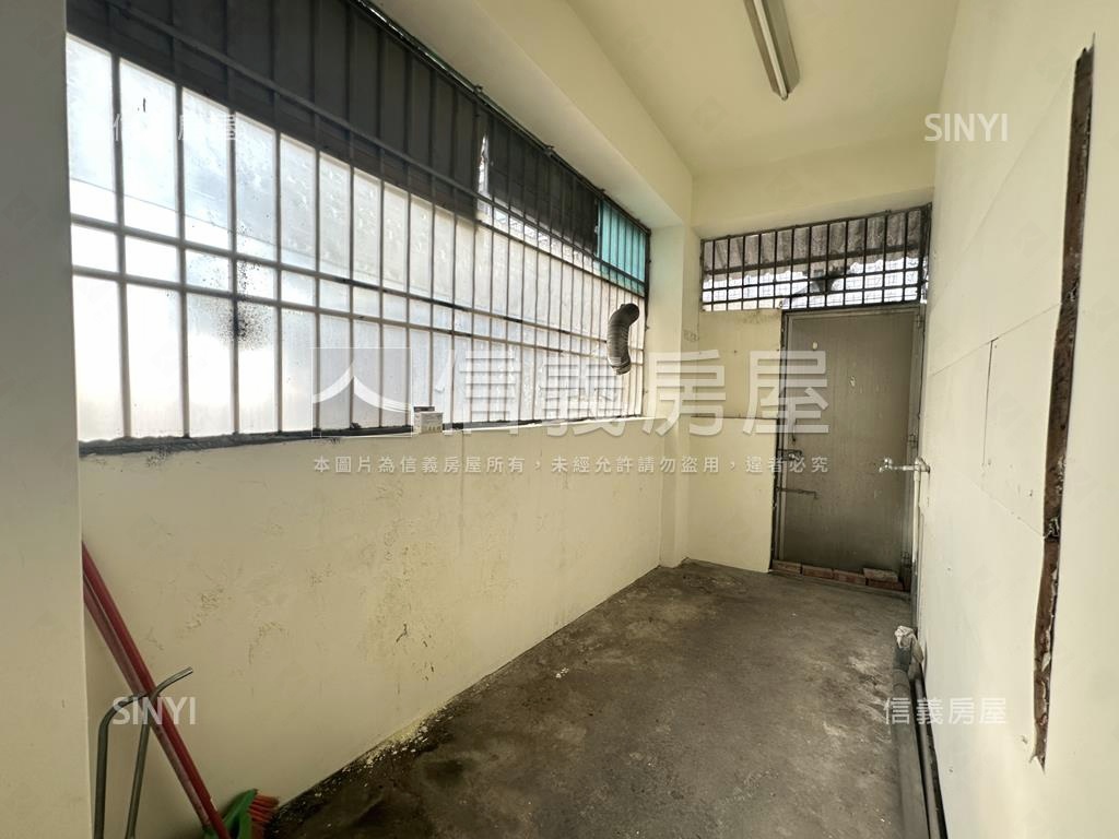 學堂路仁美邊間採光別墅房屋室內格局與周邊環境