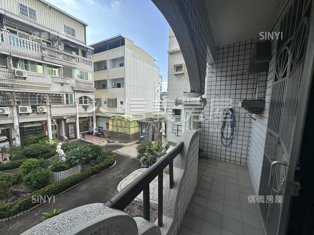學堂路仁美邊間採光別墅房屋室內格局與周邊環境