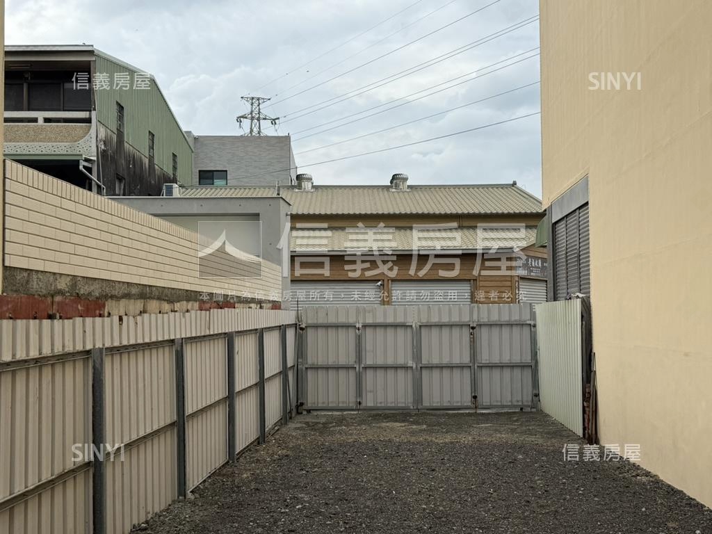 官田地坪約３４坪美地房屋室內格局與周邊環境