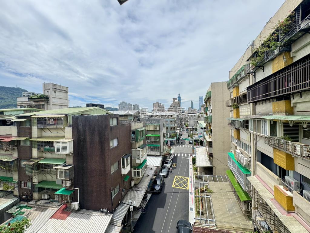 後山埤捷運方正頂加房屋室內格局與周邊環境