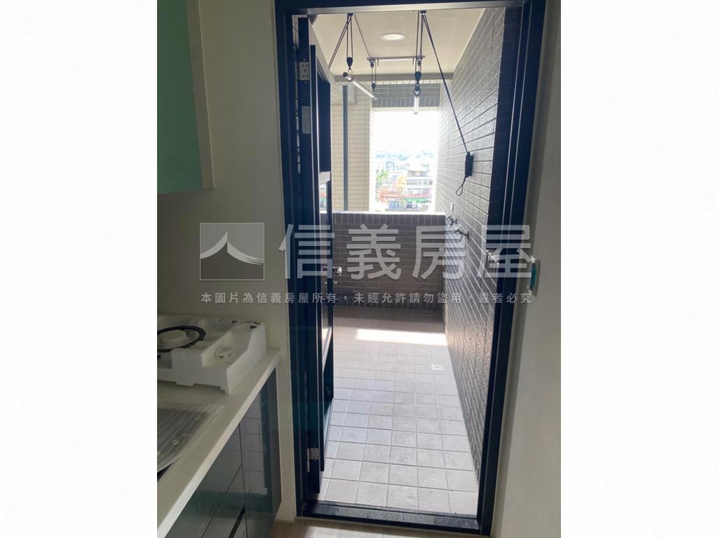 稀有釋出同成馥三房平車房屋室內格局與周邊環境