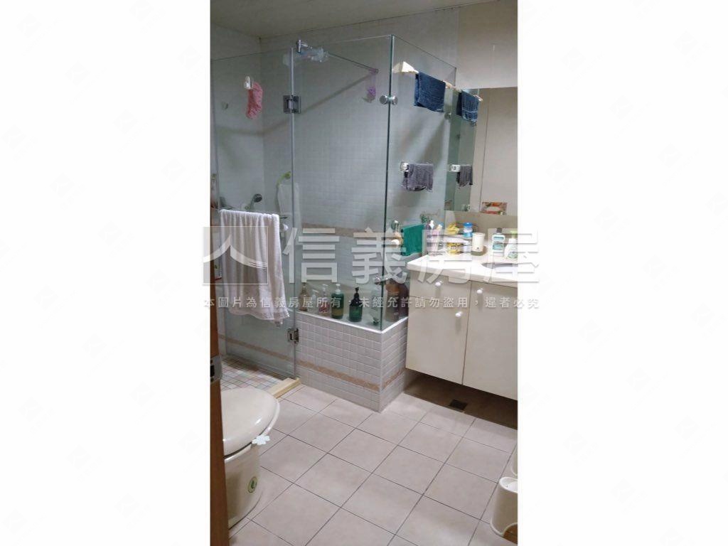 三民捷運含商業用地美寓房屋室內格局與周邊環境