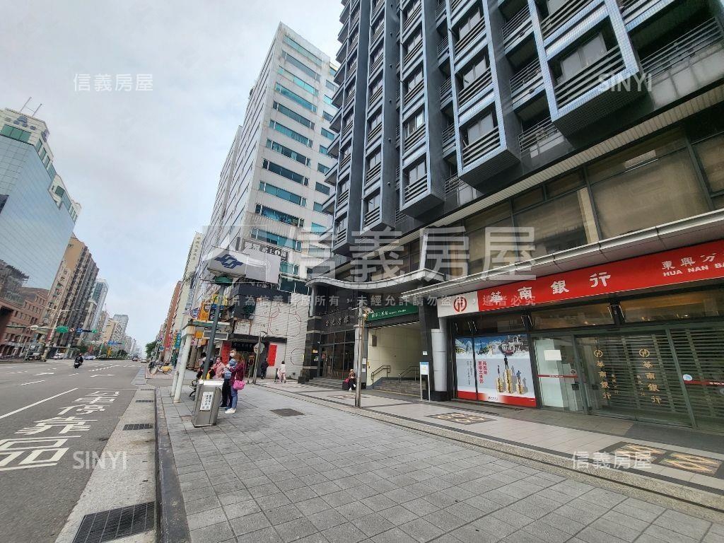 三民捷運含商業用地美寓房屋室內格局與周邊環境