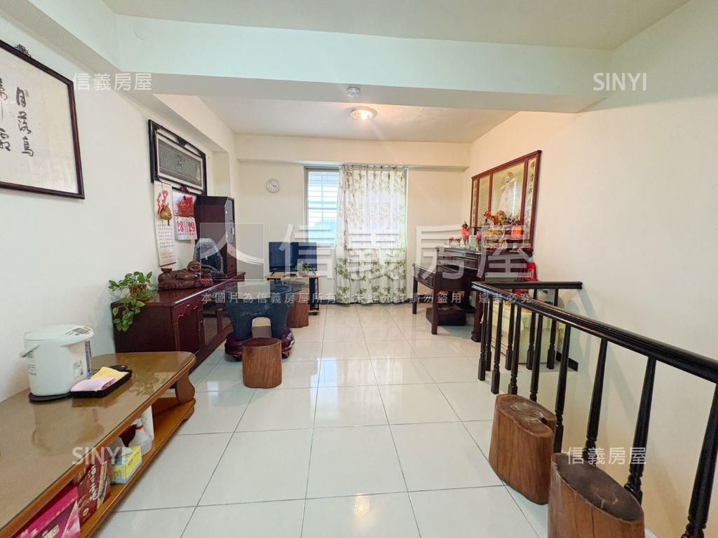 中壢龍岡。綠寶稀有店墅房屋室內格局與周邊環境