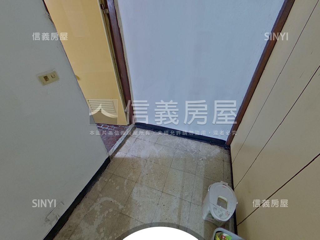 民生社區低總一樓房屋室內格局與周邊環境