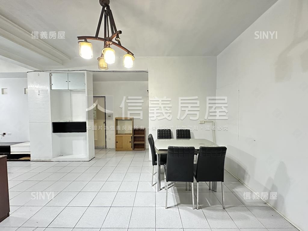 金賀篤行路三房美寓房屋室內格局與周邊環境