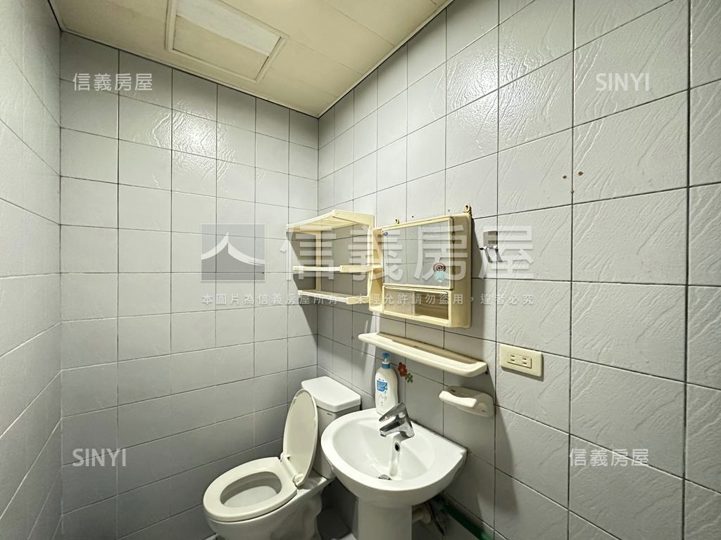 金賀篤行路三房美寓房屋室內格局與周邊環境