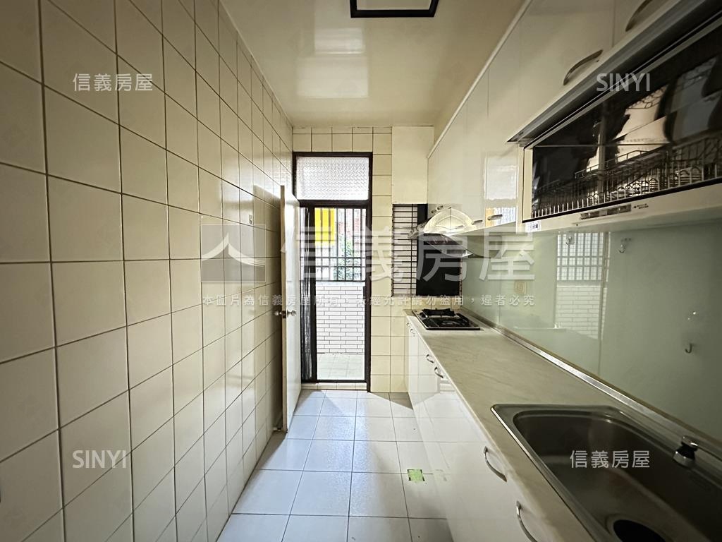 金賀篤行路三房美寓房屋室內格局與周邊環境