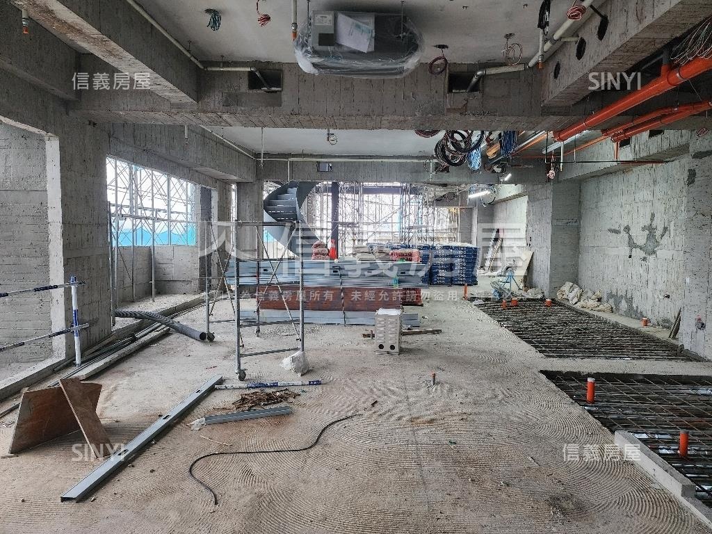 宏築信義Ａ１樓中樓房屋室內格局與周邊環境