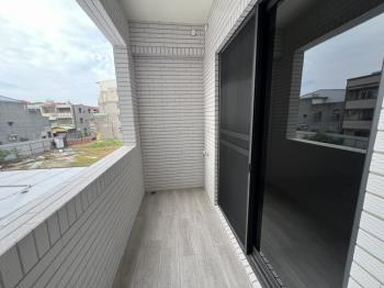 安和亞遞藏紅三房平車