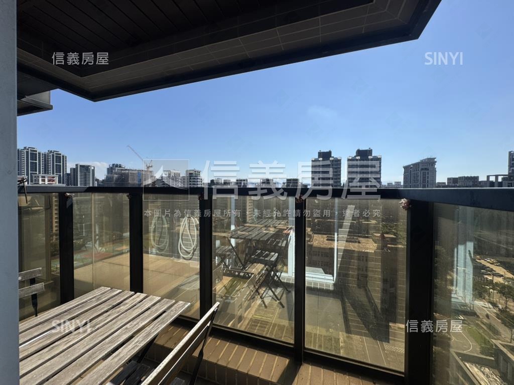 容邑ＰＡＲＫ邊間面學校房屋室內格局與周邊環境