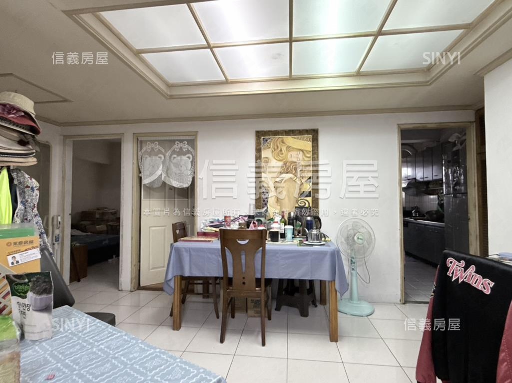 明湖邊間綠意景致電梯三房房屋室內格局與周邊環境