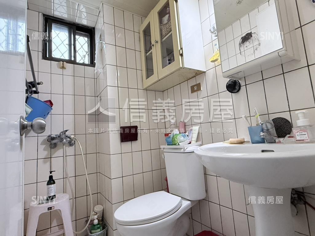 明湖邊間綠意景致電梯三房房屋室內格局與周邊環境