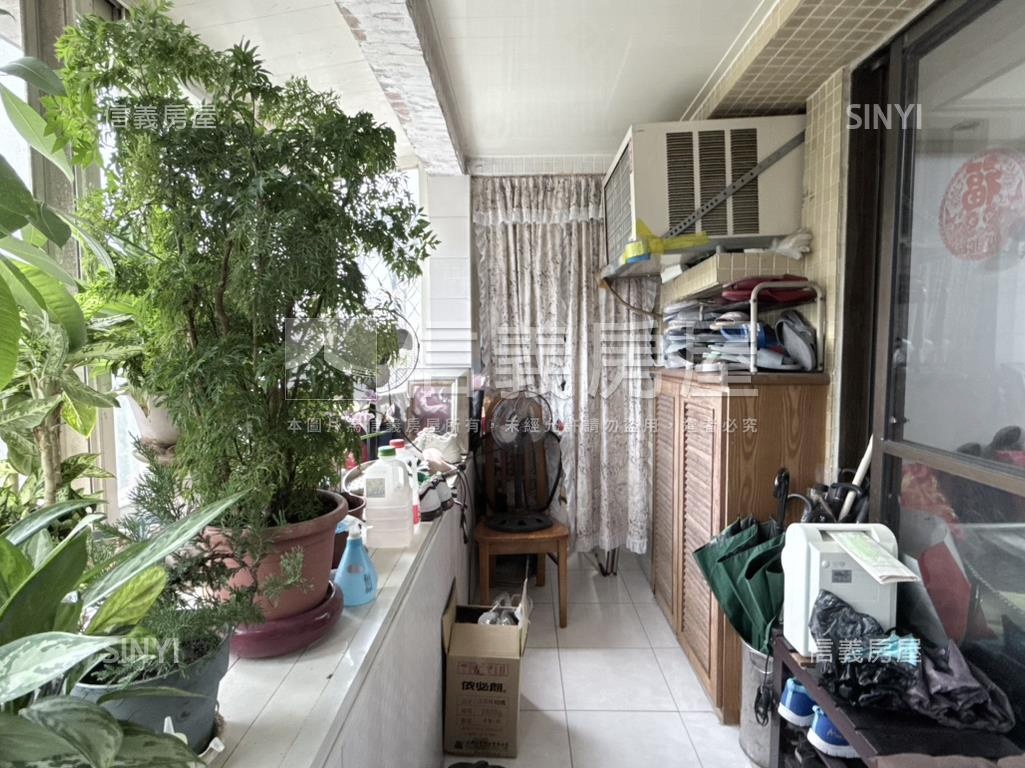 明湖邊間綠意景致電梯三房房屋室內格局與周邊環境