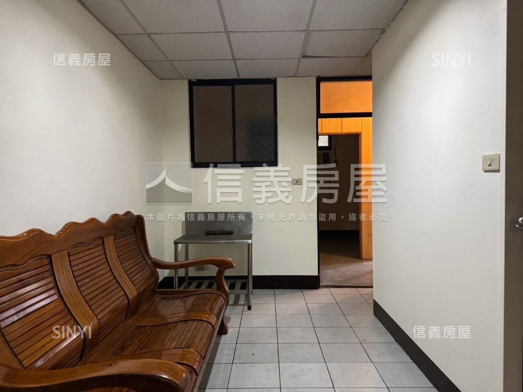 稀有邊間正馬路店面房屋室內格局與周邊環境