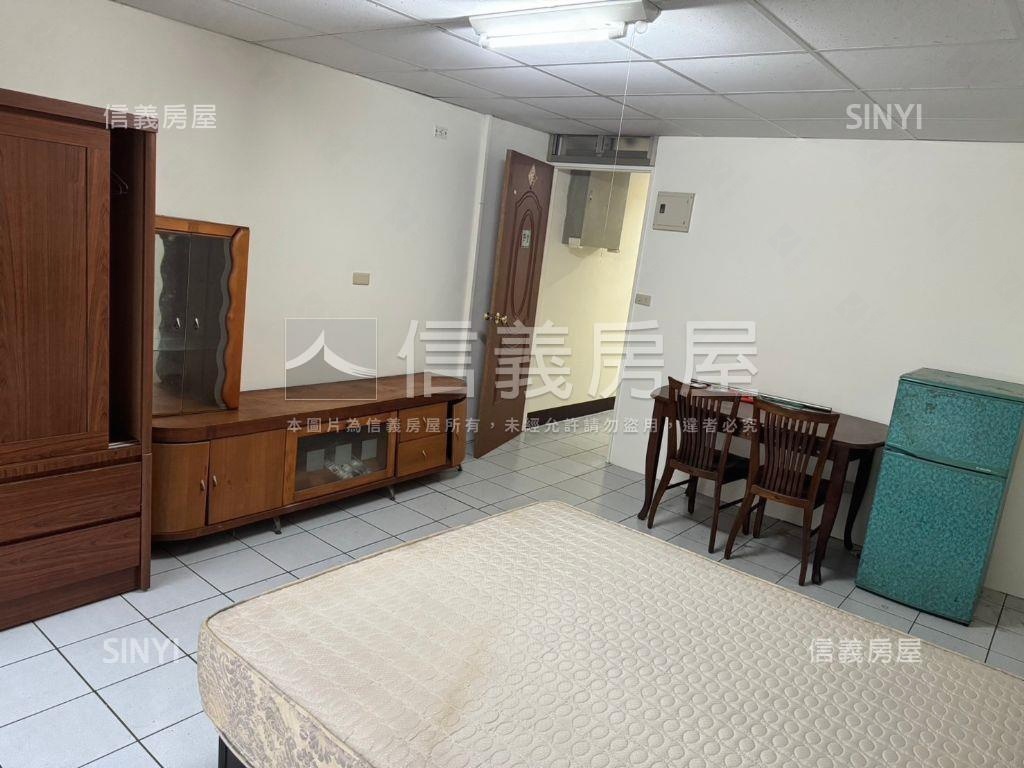 稀有邊間正馬路店面房屋室內格局與周邊環境