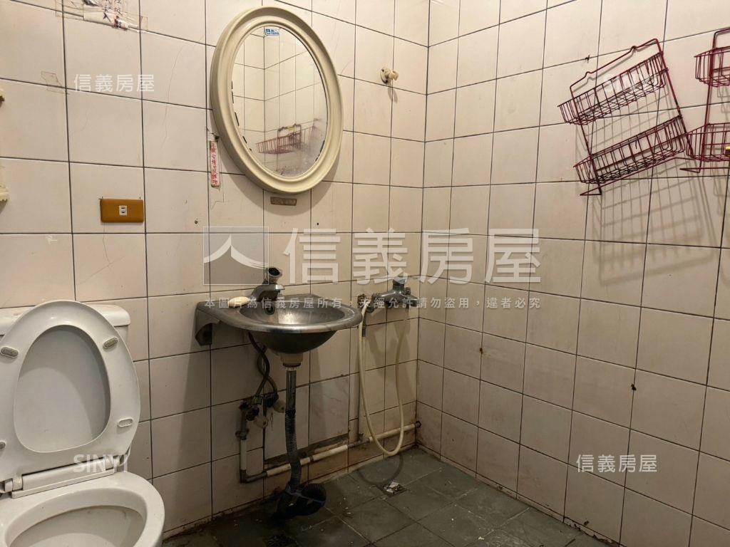 稀有邊間正馬路店面房屋室內格局與周邊環境