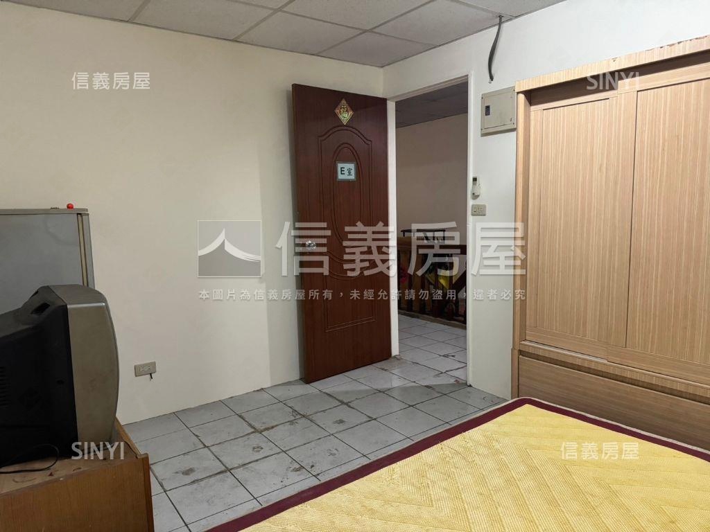稀有邊間正馬路店面房屋室內格局與周邊環境