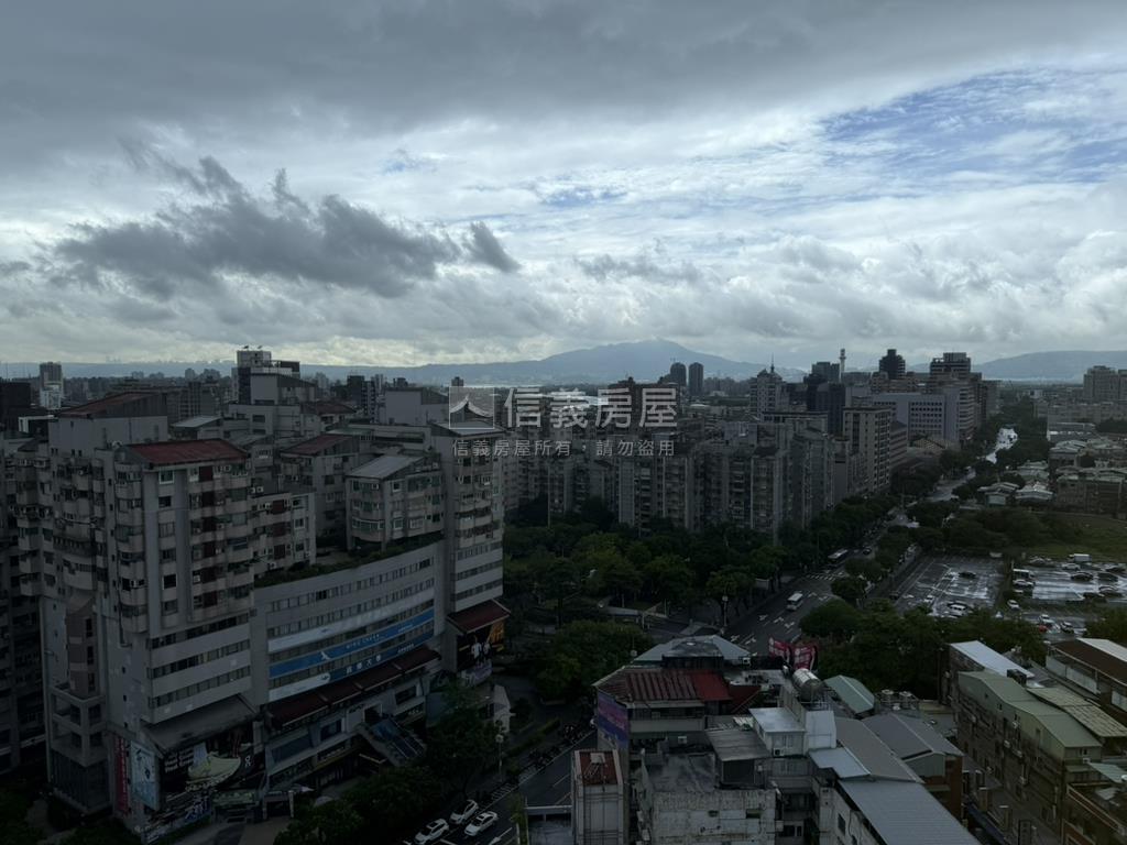 士林一品高樓景觀宅房屋室內格局與周邊環境
