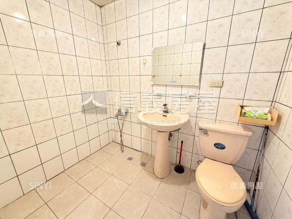 ⭐東方山河大三房＋車位⭐房屋室內格局與周邊環境