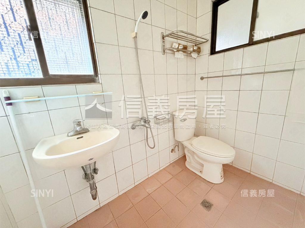 近東區大面寬透天｜副都心房屋室內格局與周邊環境