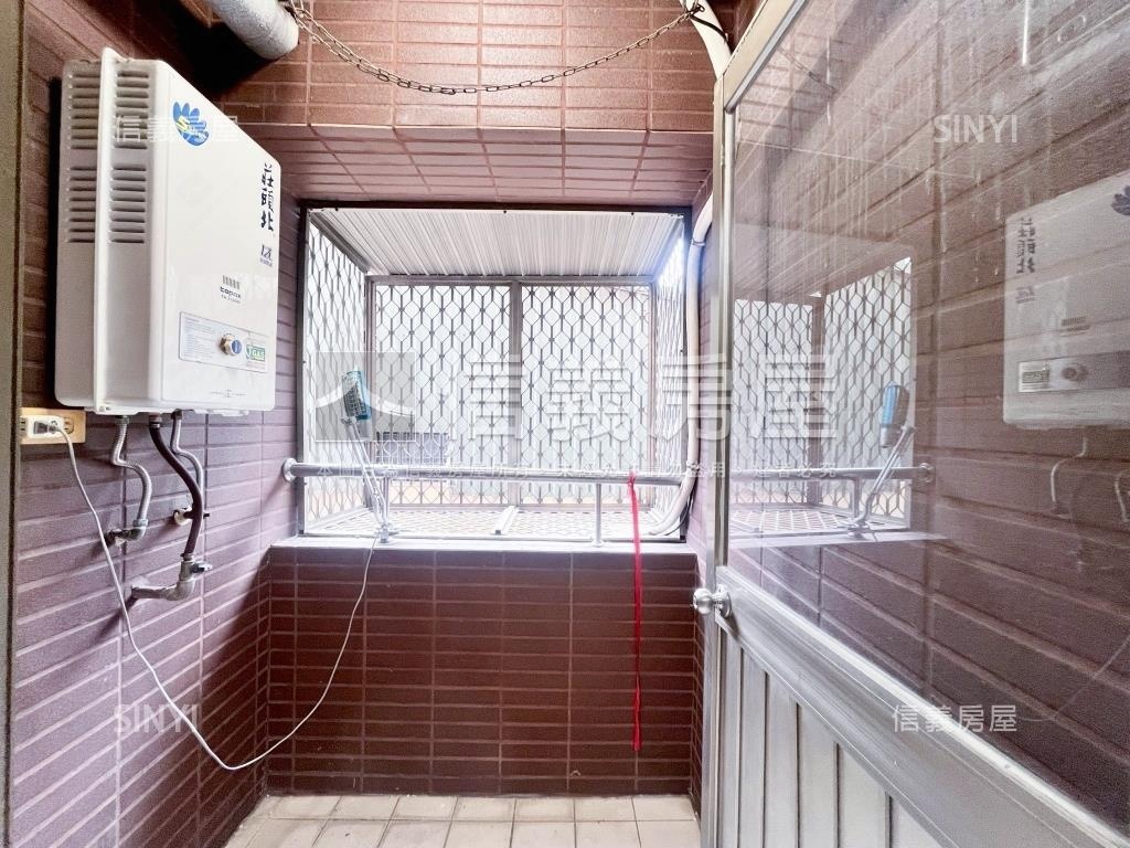 【專簽】鑫園三房平面車位房屋室內格局與周邊環境