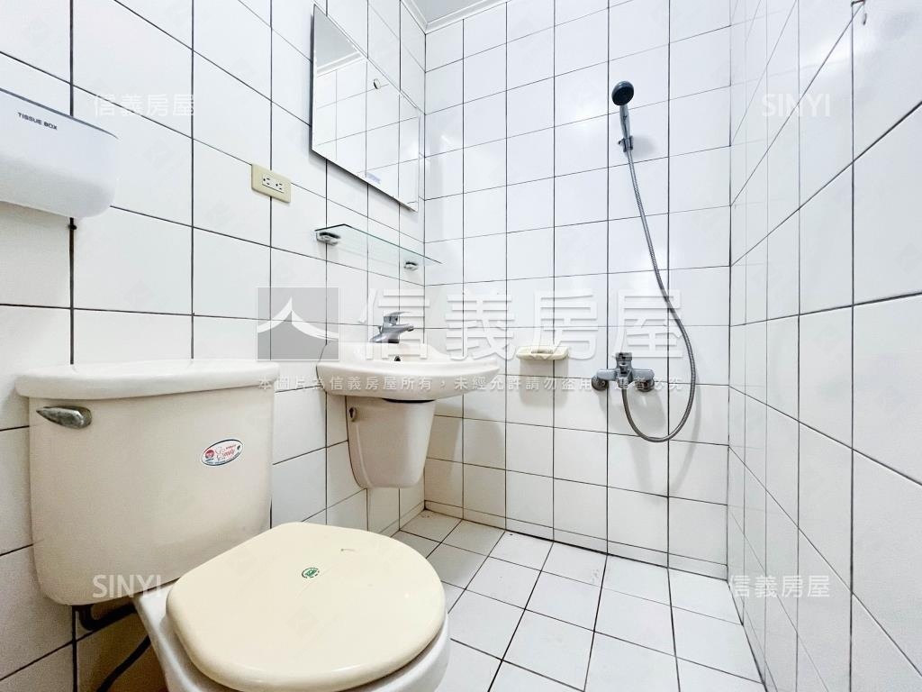 【專簽】鑫園三房平面車位房屋室內格局與周邊環境