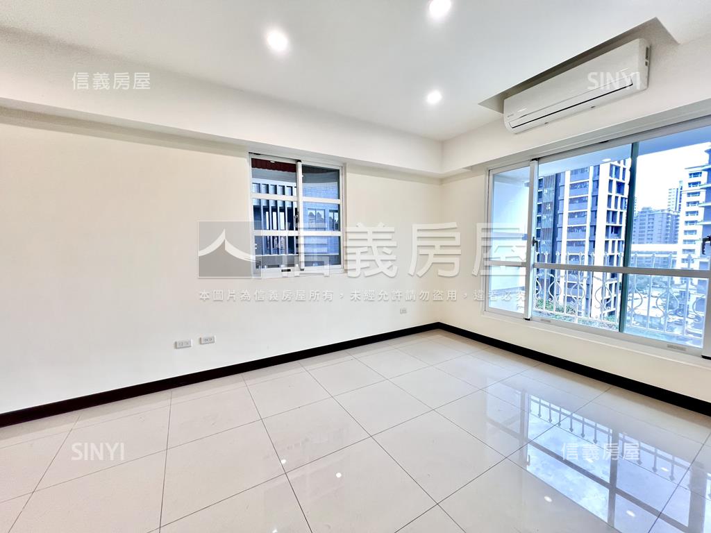 上居銀座美景三房帶車位房屋室內格局與周邊環境