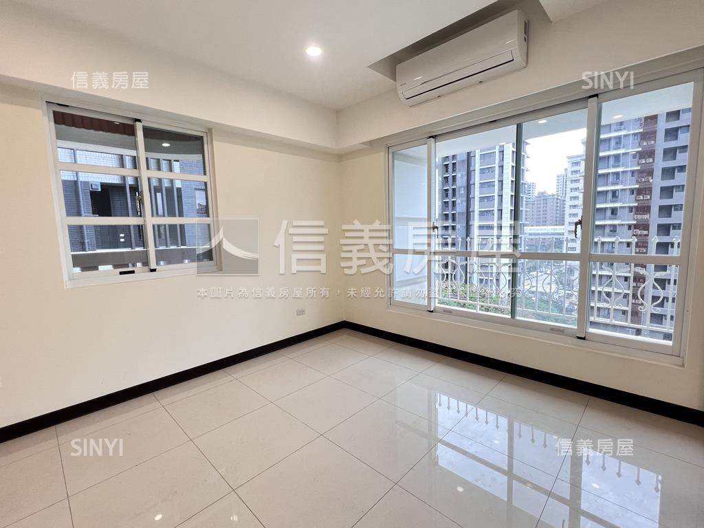 上居銀座美景三房帶車位房屋室內格局與周邊環境