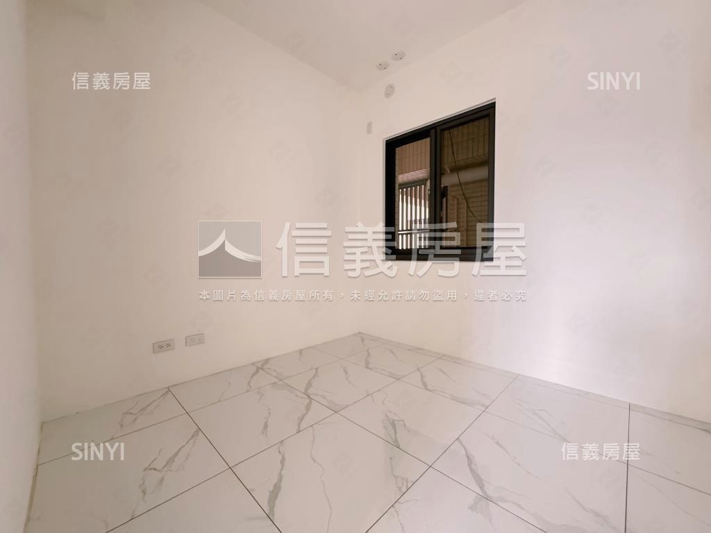 華尚ＡＲＴ精品２房車位房屋室內格局與周邊環境