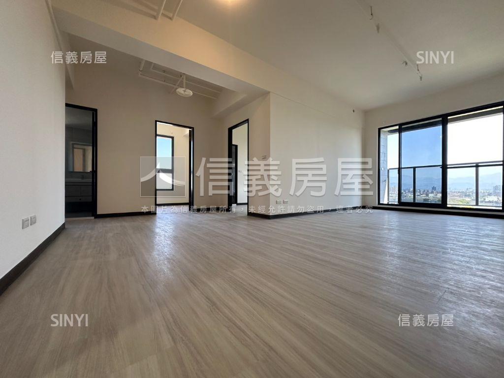 屋齡新高樓景觀四房雙車位房屋室內格局與周邊環境