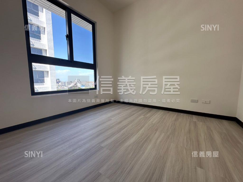 屋齡新高樓景觀四房雙車位房屋室內格局與周邊環境