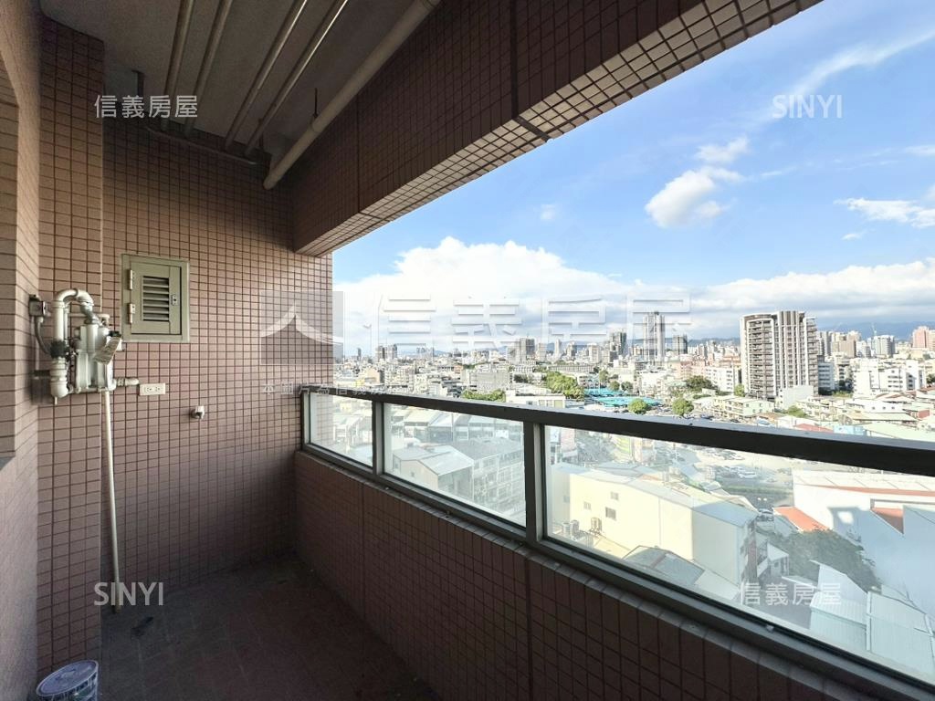 水湳三房車位。大福新城房屋室內格局與周邊環境