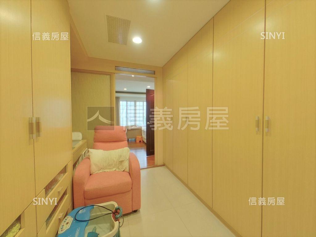 六福路挑高品味別墅房屋室內格局與周邊環境