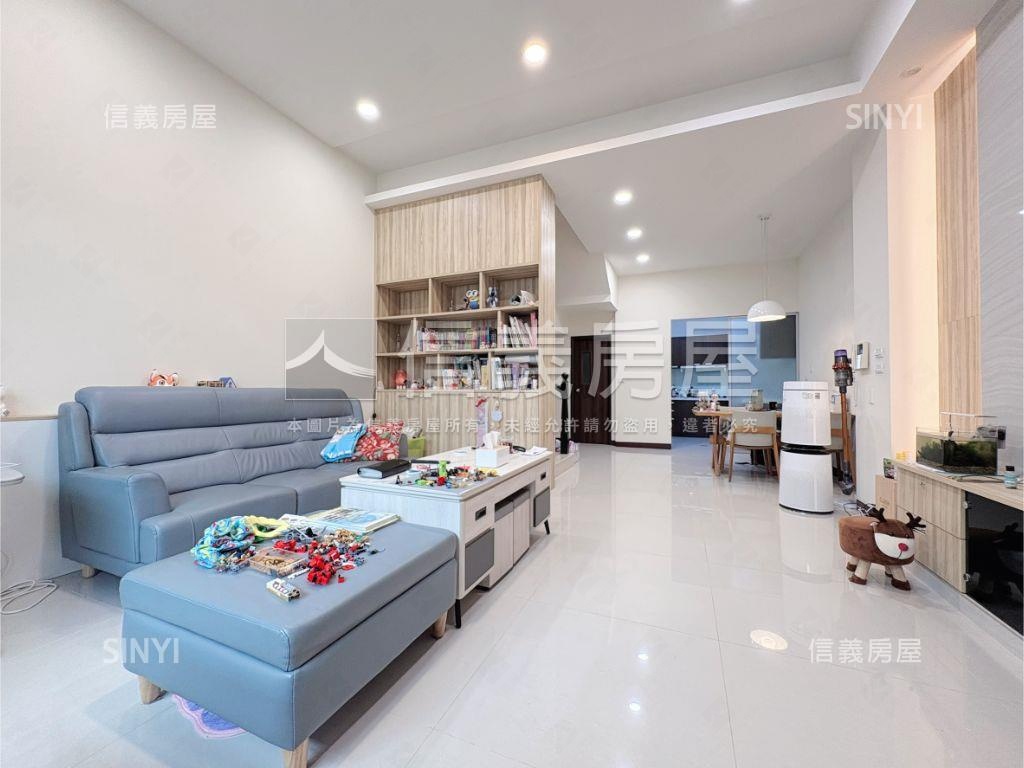 北區臨路豪墅，衛浴皆開窗房屋室內格局與周邊環境