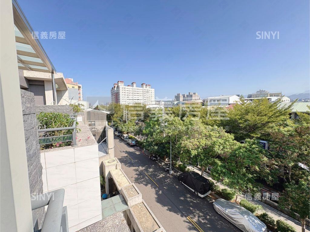 北區臨路豪墅，衛浴皆開窗房屋室內格局與周邊環境