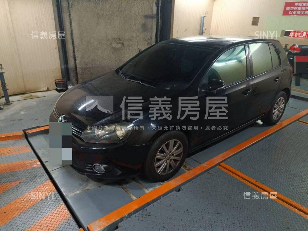 中正廈之堡塔式停車位房屋室內格局與周邊環境