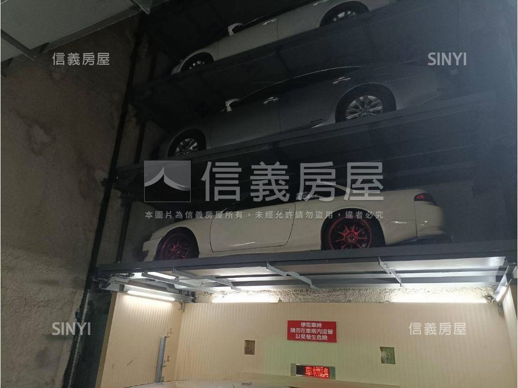 中正廈之堡塔式停車位房屋室內格局與周邊環境