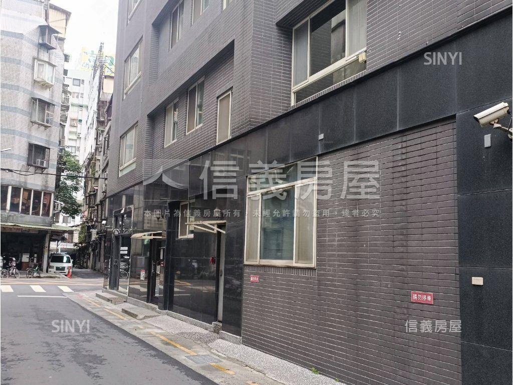 中正廈之堡塔式停車位房屋室內格局與周邊環境