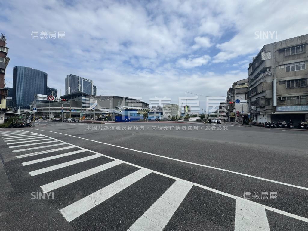 近捷運透天房屋室內格局與周邊環境