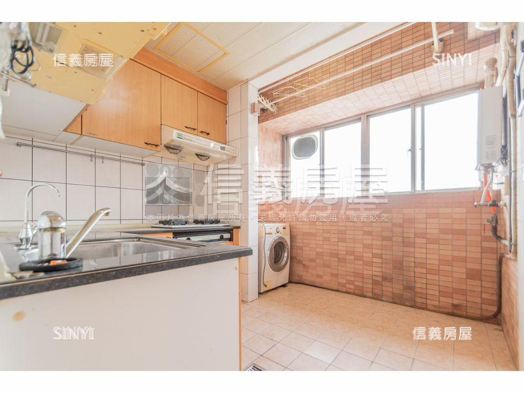 御座－捷運景觀沐光美邸房屋室內格局與周邊環境