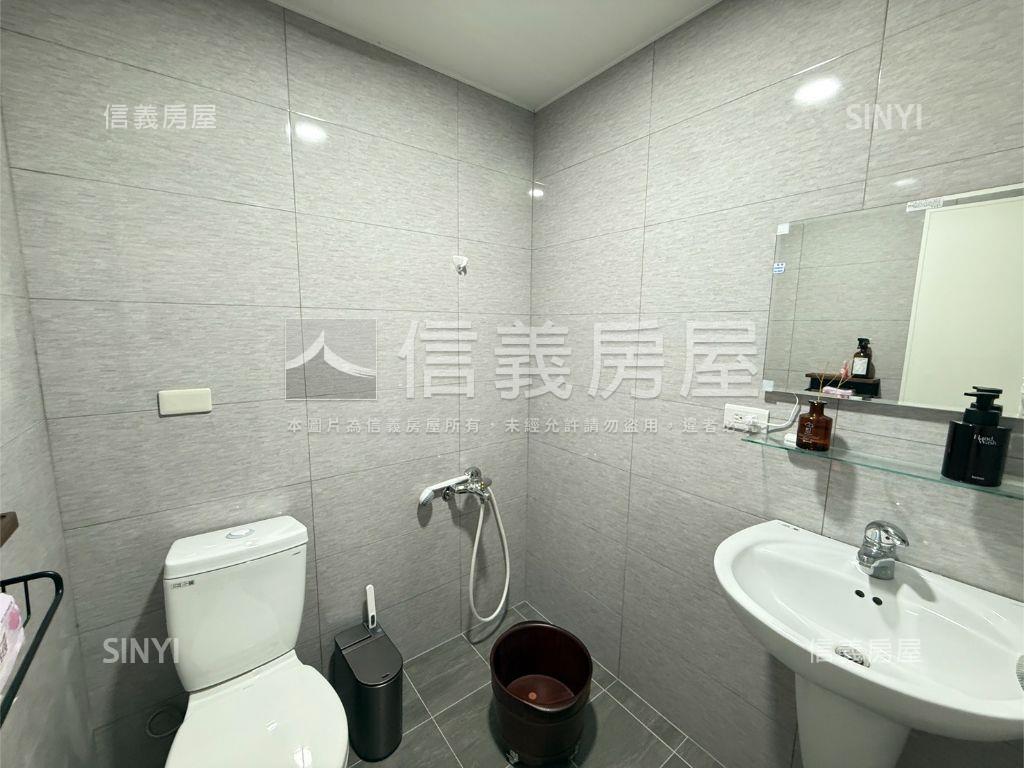 御座－捷運景觀沐光美邸房屋室內格局與周邊環境