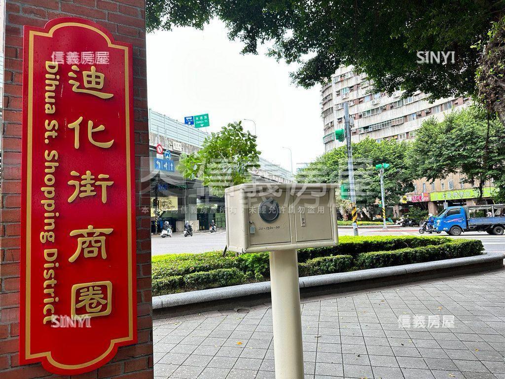 御座－捷運景觀沐光美邸房屋室內格局與周邊環境