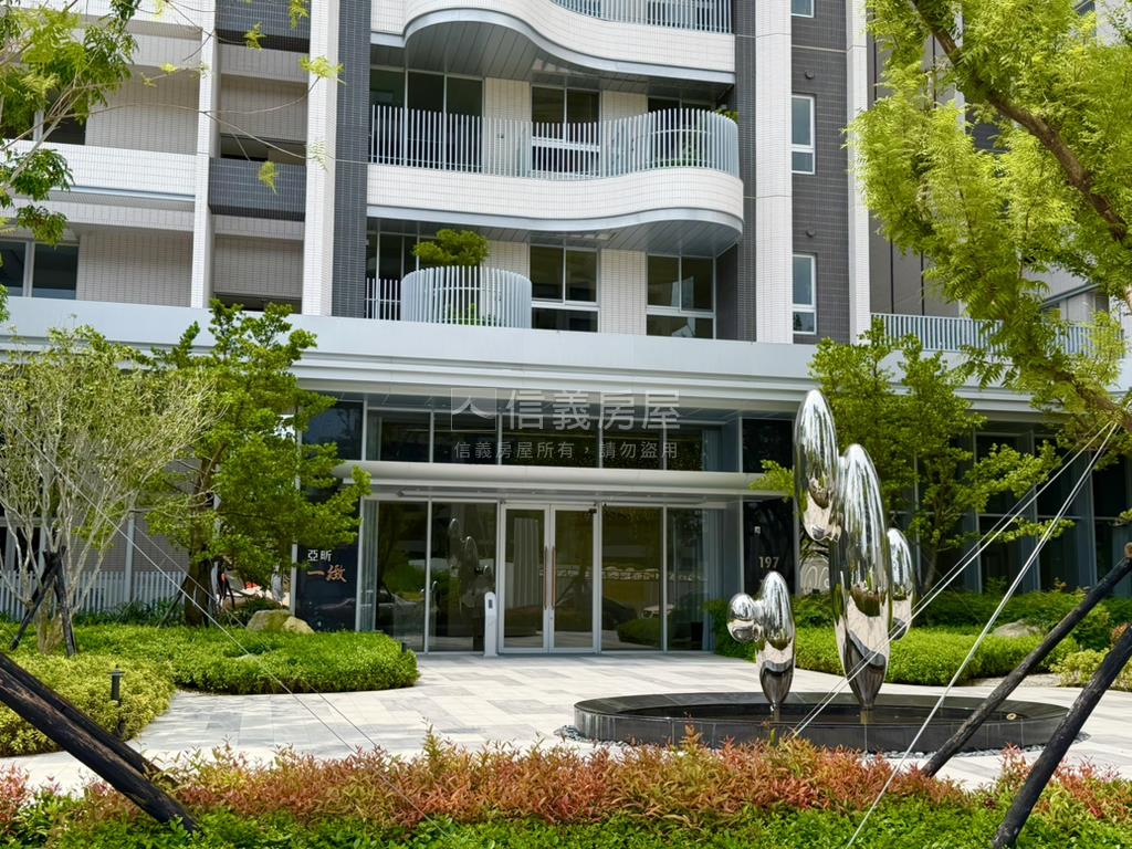 ★帥１４期科技質感精緻宅房屋室內格局與周邊環境