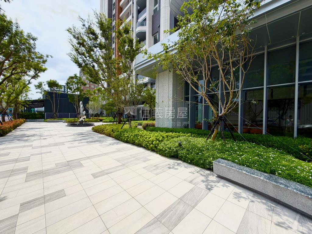 ★帥１４期科技質感精緻宅房屋室內格局與周邊環境