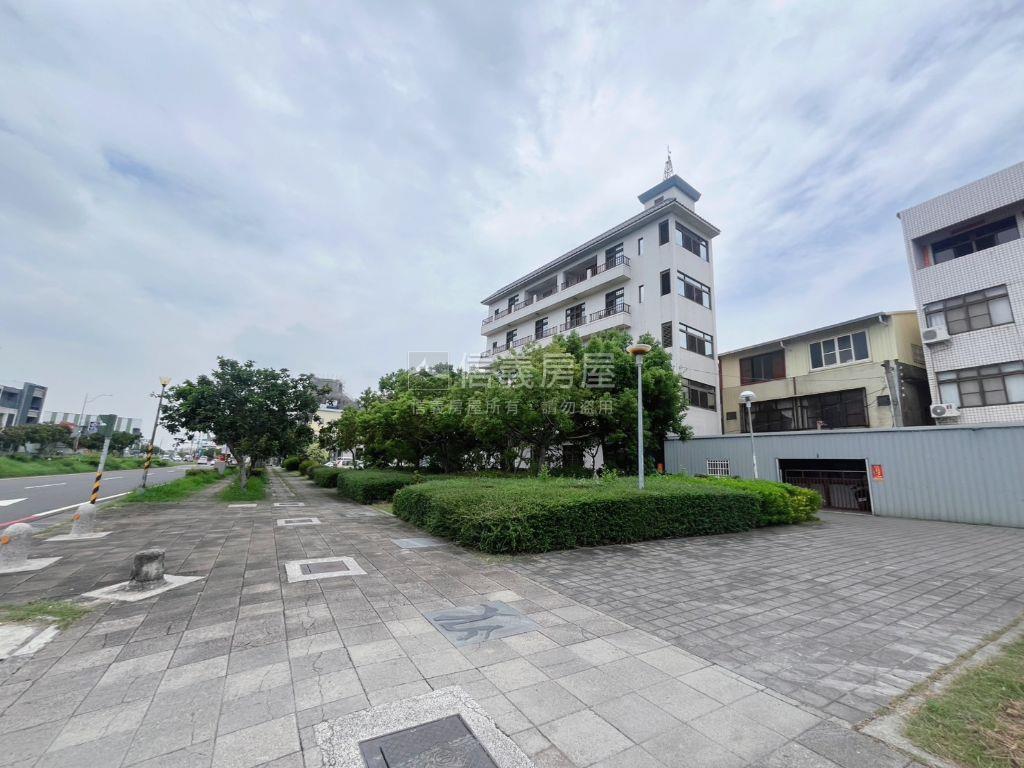 員林市公園旁宜居透天房屋室內格局與周邊環境